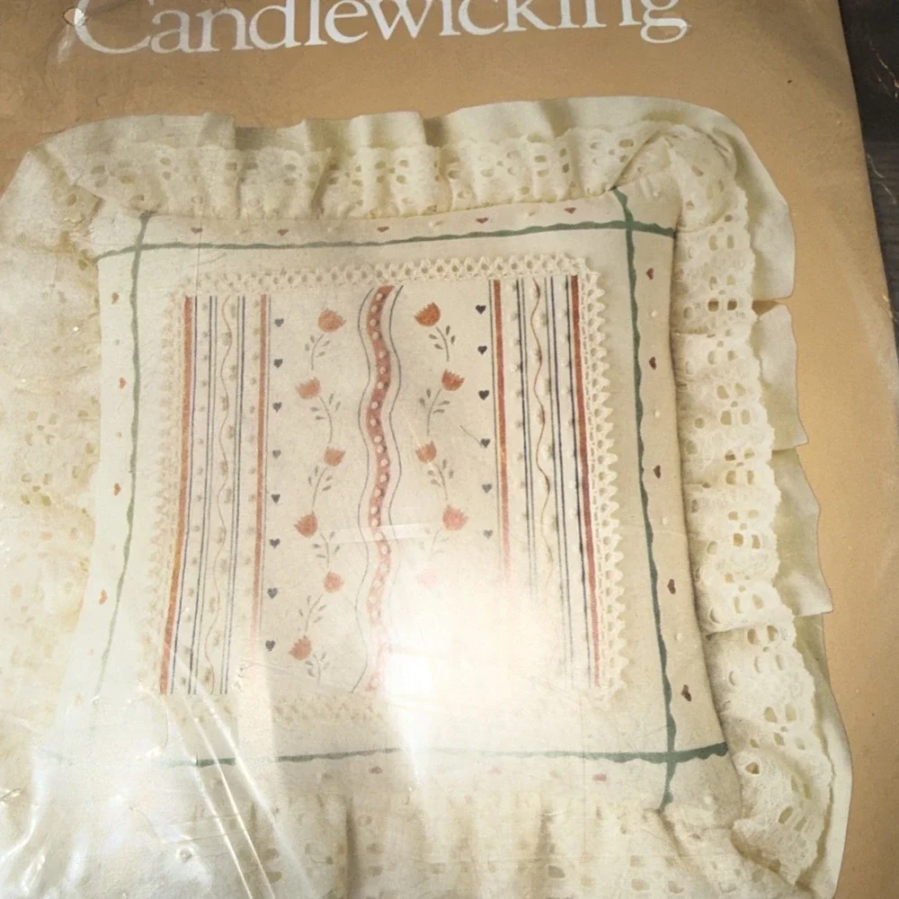 1984 Caron Candlewicking Kit # 6036 